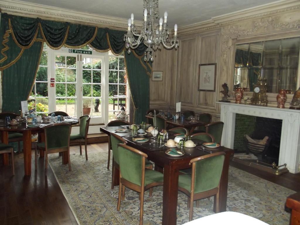 Harmondsworth Hall Guest House West Drayton  Екстериор снимка
