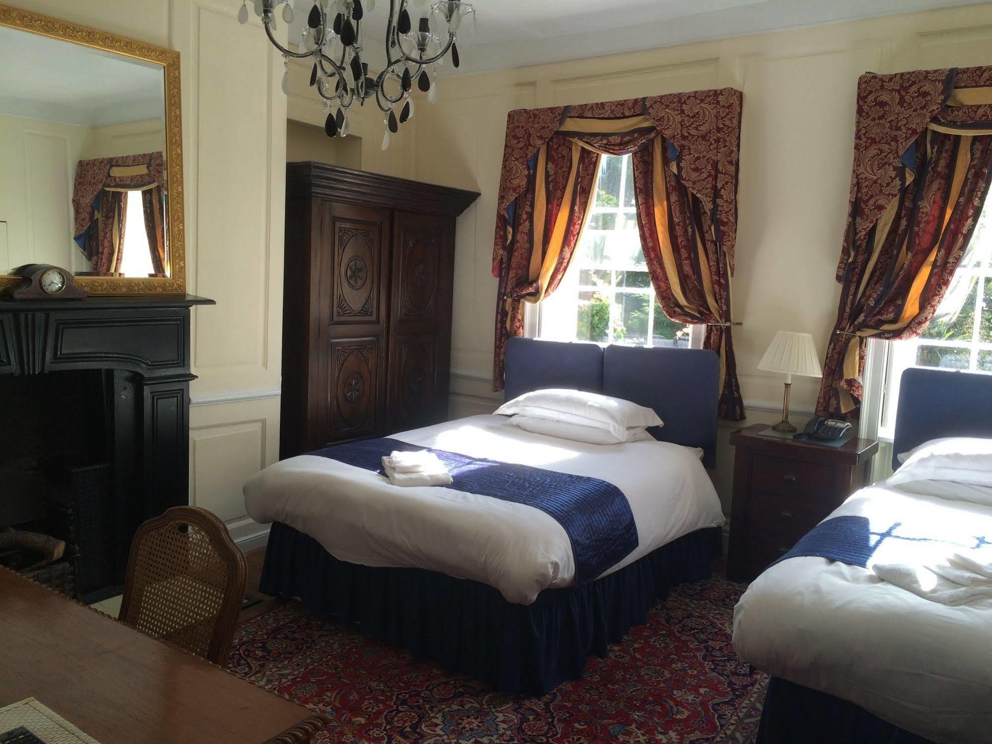 Harmondsworth Hall Guest House West Drayton  Екстериор снимка